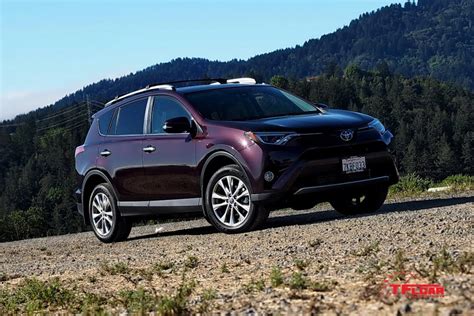 2016 Toyota Rav4 A Better Quieter Suv Aiming To Be Compact Crossover