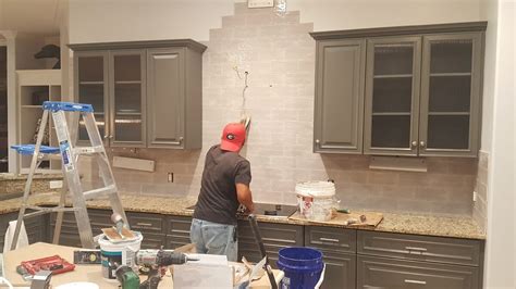 Reynolds painting & cabinet refacing llc is a family owned business with over 20 years of experience. Kitchen Cabinet Painting in Bluffton SC | Professional ...