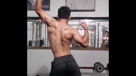 Flexing Muscle Back Body Pose Youtube