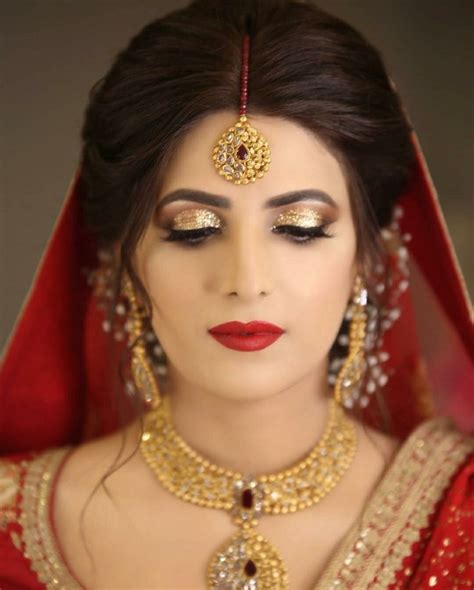 pin by 👑mar u j👑 on bridal s pakistani bridal makeup bridal makeup looks indian bridal makeup