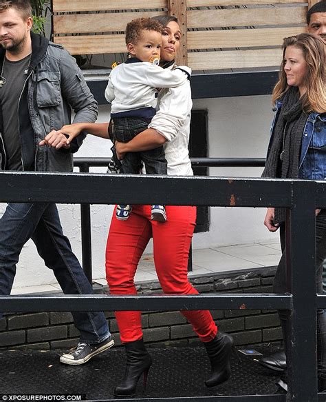 Watch drama online in high quality. Alicia Keys is a red hot mama in scarlet skinny jeans as ...