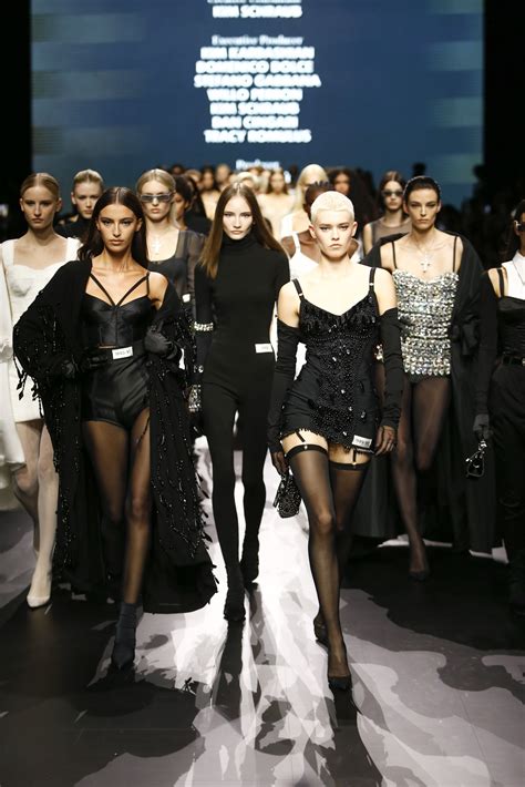 Dolce Gabbana Spring Fashion Show Review The Impression