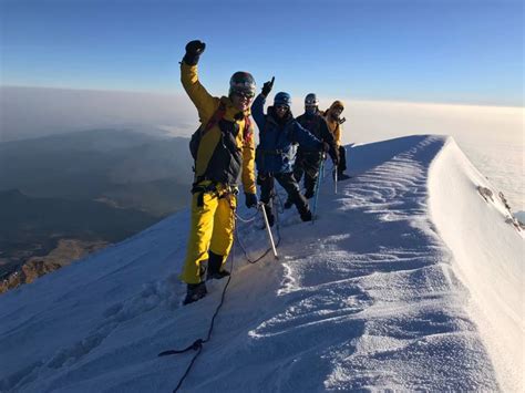 Cálidos alojamientos, restaurantes, circuitos por la ciudad, museos y exposiciones se complementan con los impactantes paseos naturales que pueden realizarse por los montes y valles, contemplando panoramas indescriptibles. Conoce los lugares con mucha nieve en México - Maravillas ...