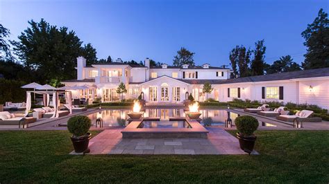Sprawling Hidden Hills California Home Will Appeal To Movie Buffs