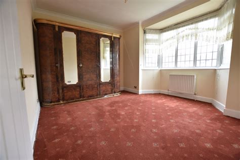 020 8166 8454 contact agent. Property To Rent Glenesk Road, Eltham, SE9 | 3 Bedroom ...