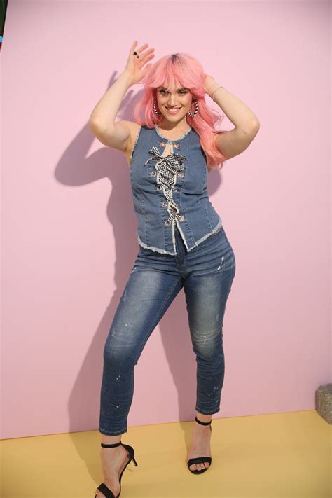.פשוטות, הגיעה הזמרת מארינה מקסימיליאן מנטש, לצילומי הקמפיין שהתקיימו בסטודיו של שי יחזקאל בתל אביב. הבלוג של רותה - לייף סטייל - צרכנות - תירות : מארינה ...