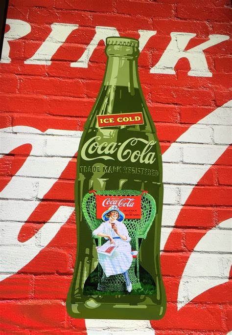 Pin En Tour De Arte De Coca Cola