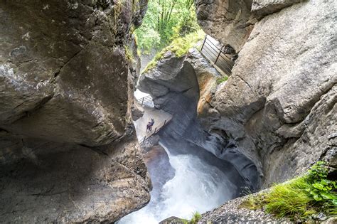 Lauterbrunnen Tosende Wasserfälle In Der Schweiz