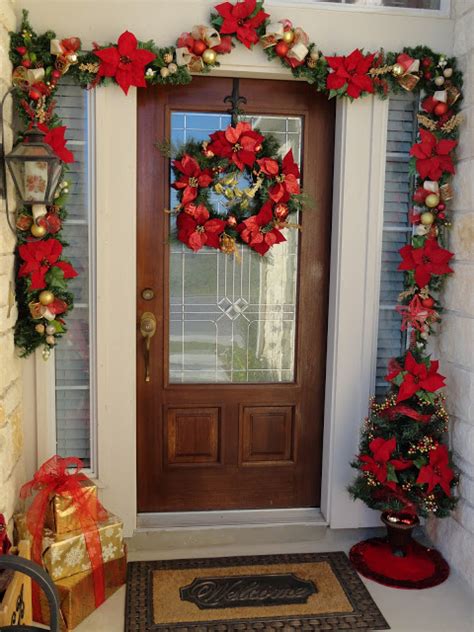 30 Creative Front Door Christmas Decorations  Flawssy