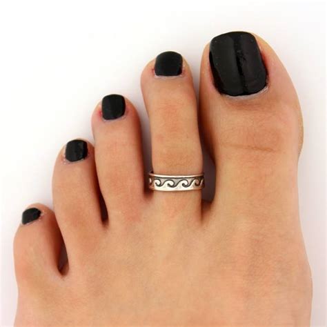 14 Cool Toe Rings Ideas How To Wear Toe Rings For Chic Style