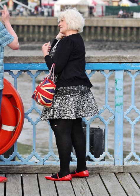 She is so hot and beautiful.name pls?!?!?!? Medway River Festival - July 2014 - Cuddly Mature Candid ...
