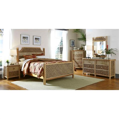 Studio / 1 bedroom apartments. Black rattan bedroom furniture - Brooklyn Apartment