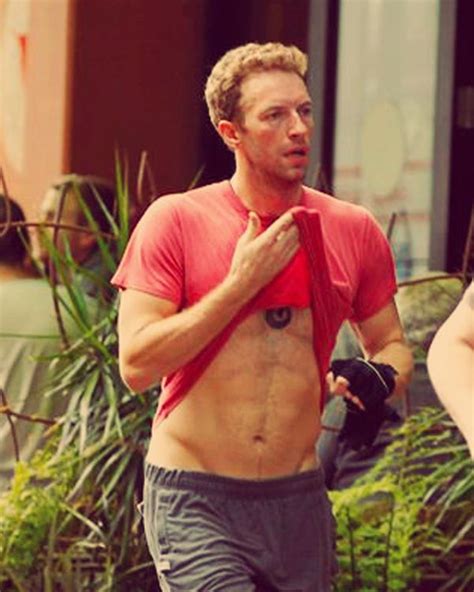 Chris ♥ The Six Pack Is New He Just Keeps Getting Better Looking Chris Martin Coldplay