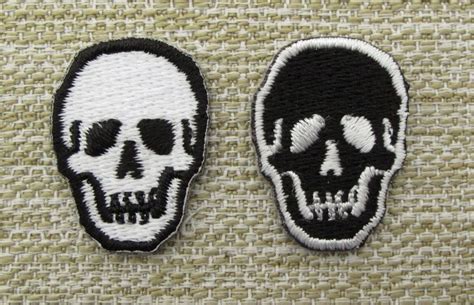 Pair Black And White Skulls Iron Onsew On Patch Emo Goth Punk Rockabilly