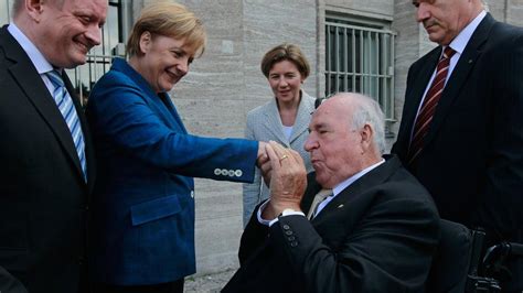 Helmut Kohl Kanzler Der Gemeinheit Zeit Online