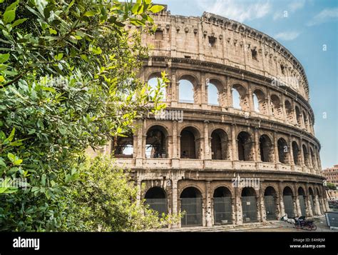 The Colosseum In Rome Frontal View Stock Photo Alamy