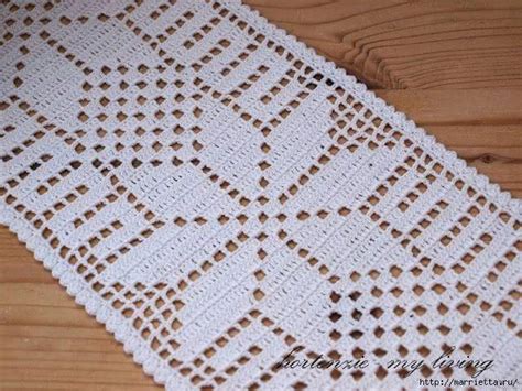 12 Free Christmas Winter Holiday Table Runner Crochet Patterns