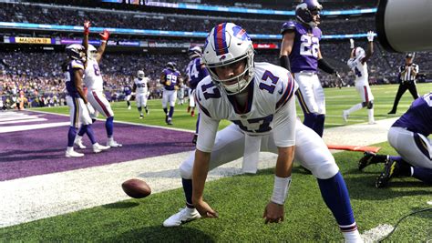 Josh allen bills jerseys, tees, and more are at the official online store of the nfl. Josh Allen Says Stefon Diggs Had a 'Bad Rep' in Minnesota ...