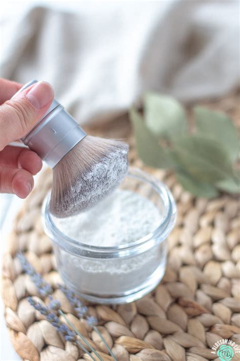 Diy shampoo bar for dry hair. Homemade Dry Shampoo: The Best Natural Recipe - A ...