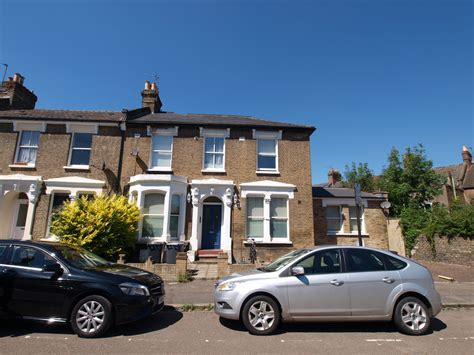 Finsbury park is known as one of london's cultural melting pots. Property To Rent Beatrice Road, Finsbury Park, N4 | 2 ...