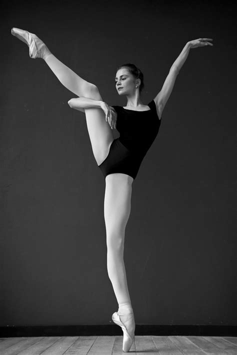 Dance Picture Poses Dance Photos Dance Pictures Body Reference Poses Pose Reference Photo