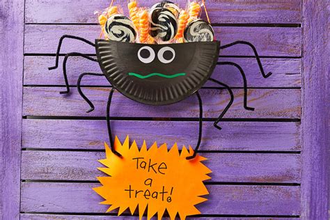 How To Make Spiders And Bats Craft With Kids For Halloween New Idea