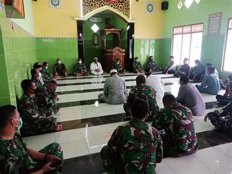 .(krr) kebasen (kbs) kemranjen (kj) notog (ntg) sumpiuh (sph) tambak (tbk) banyuwangi kota (bwi) banyuwangibaru (bw) glenmore (glm) kalibaru (kbr) siaran pers terbaru | aturan naik ka jarak jauh pada hari libur keagamaan 11 & 14 maret 2021. Sambut Pergantian Tahun Dengan Gelar Do'a Bersama ...