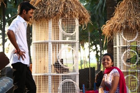 When santhosh narayanan and dhanush come together, you can be sure that you have a remarkable end product in hand. Kodi Tamil Movie Latest New HD Gallery - Gethu Cinema