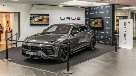 Urus Lj Showroom 25 Ogara Coach San Diego