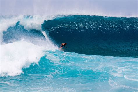 Best Surfing Spots In Oahu Hawaii • Travel Tips