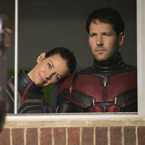 Paul Rudd And Evangeline Lilly As Scott And Hope In Ant Man 2015 Ant