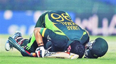 Asia Cup Let Off The Hook Umar Akmal And Pakistan Make The Afghans Pay Cricket News