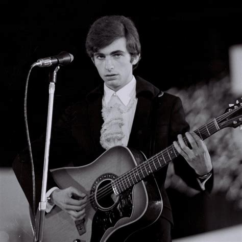 Seweryn krajewski (urodzony 3 stycznia 1947 w nowej soli), wybitny polski kompozytor, wokalista, multiinstrumentalista i gitarzysta muzyki rock i pop, obdarzony pięknym głosem o szerokich. Seweryn Krajewski on Spotify