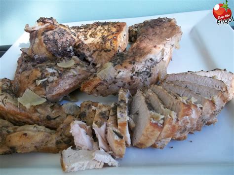 Réglez votre instant pot ou autre mijoteuse en mode poêlée (si votre modèle n'a pas cette fonction, faites chauffer une poêle sèche sur feu moyen), ajoutez la poitrine de porc peau vers le bas, et faites. Dans mon frigo: Demi fesse de porc à la mijoteuse