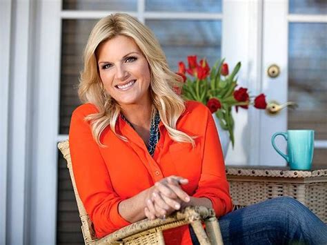 Country singer, lifestyle maven, host of. Trisha Yearwood's Iced Sugar Cookies | Food network ...