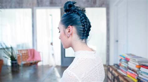 Hair bleach generally says you shouldn't use it on children. Blue Hairstyles - Blue Hair Color & Hair Dye Ideas — Garnier