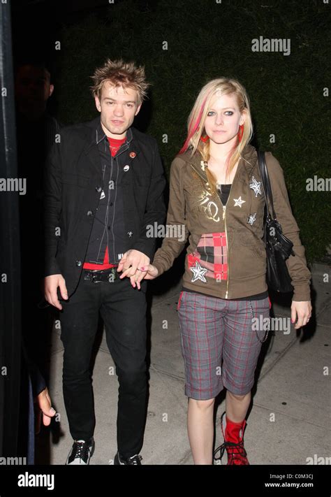 Avril Lavigne And Deryck Whibley Leaving Koi Restaurant Los Angeles California 220808 K7up