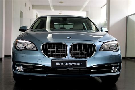 The 2015 bmw active hybrid 7 returns a very respectable 22 mpg city/30 highway/25 combined, according to the epa's estimates. BMW ActiveHybrid 7 launched at Rs. 1.35 crore | Shifting-Gears