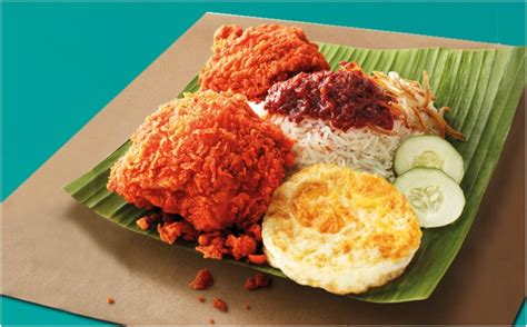 What you get is a generous helping of coconut milk enriched rice lavished with fried anchovies, slices of fresh the nasi lemak mcd is priced at rm5.99 during breakfast hours and is served with a cup of iced milo. 5 Sebab Kenapa Nasi Lemak Patut Diangkat Menjadi Makanan ...