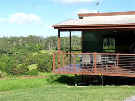 Hidden valley cabins queensland, australia, queensland, flinders, cmb 46, queensland 4816: Rainforest Cabin near Bellthorpe Park, Queensland