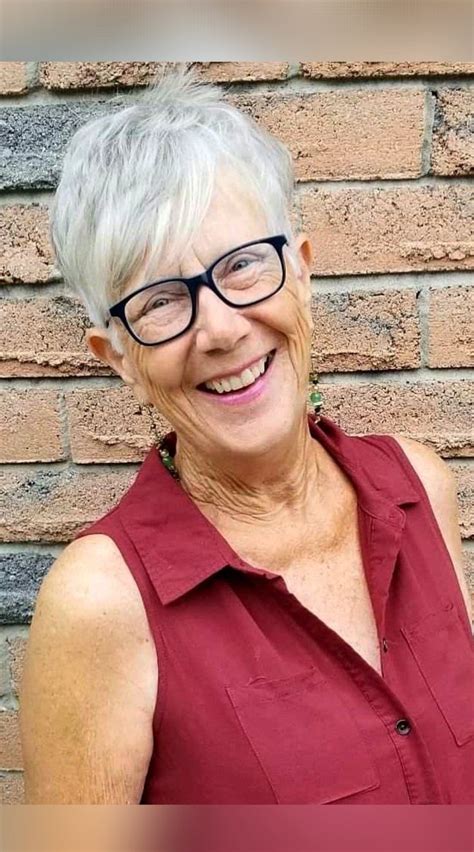 15 Flattering Short Hairstyles For Women Over 60 With Glasses In 2021