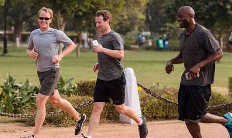 Mark Zuckerberg Quiere Que Inicies Bien El Año Corriendo