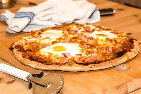 Delish also found that the strips held their shape better than bacon cooked without water, although we've been warned they may be slightly chewy. HOW TO MAKE THE PERFECT PIZZA - Egg and Bacon Aussie Pizza ...