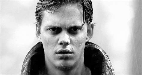 Često su ih viđali zajedno i dijelili su svoje fotografije na stranicama društvenih medija. Bill Skarsgard | Bill skarsgard, Beautiful men, Hemlock grove