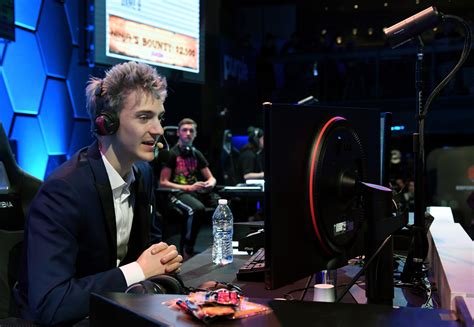 Fortnite Streamer Ninja Wont Play With Women And It Raises Questions