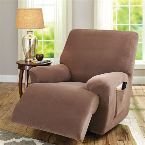 If you need a lazy boy recliner for a small room, we recommend wall hugger. Lazy Boy Recliner Chair Covers | mrsapo.com