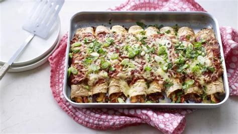 You could use a bought 500g (18 oz) pack of shortcrust pastry if time is short. Mary Berry's fish pie recipe | Recipe in 2020 | Chicken ...