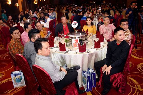 Dr syed dr lim lee kiang julian 13. From left, front: Lim, Koh, Prof Choong, Prof Lee, Prof ...