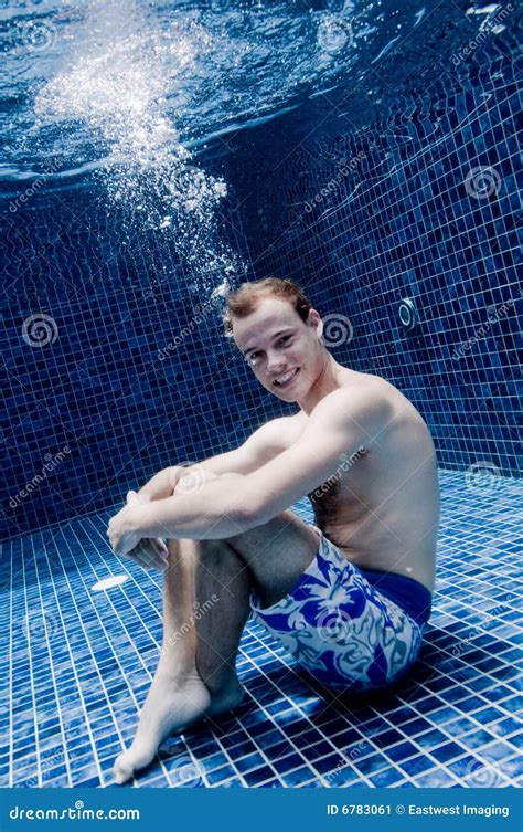 Man Underwater Stock Image Image Of Adult Smiling Underwater