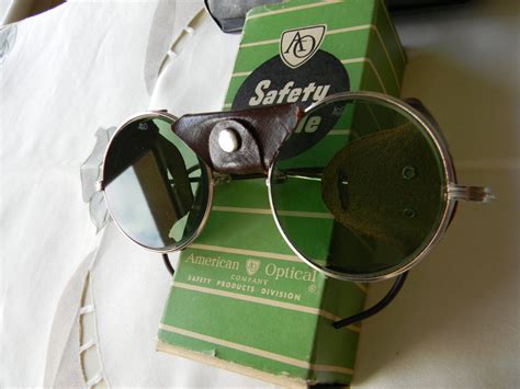 true vintage rare american optical green lenses calobar